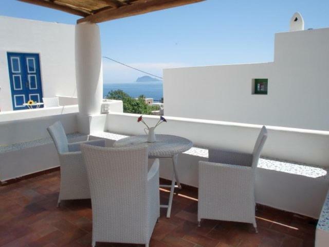 Salinarte Hotel Santa Marina Salina Bagian luar foto